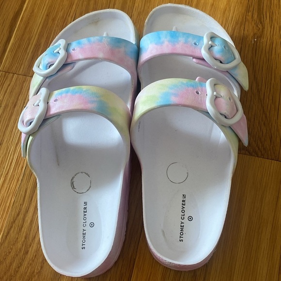 Stoney Clover Lane Target Girls Multicolor Tie Dye Sandals Heart Buckle Size 5 - Picture 2 of 6